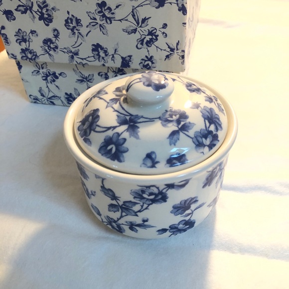 Vintage LAURA ASHLEY Lidded Pot - Picture 1 of 8